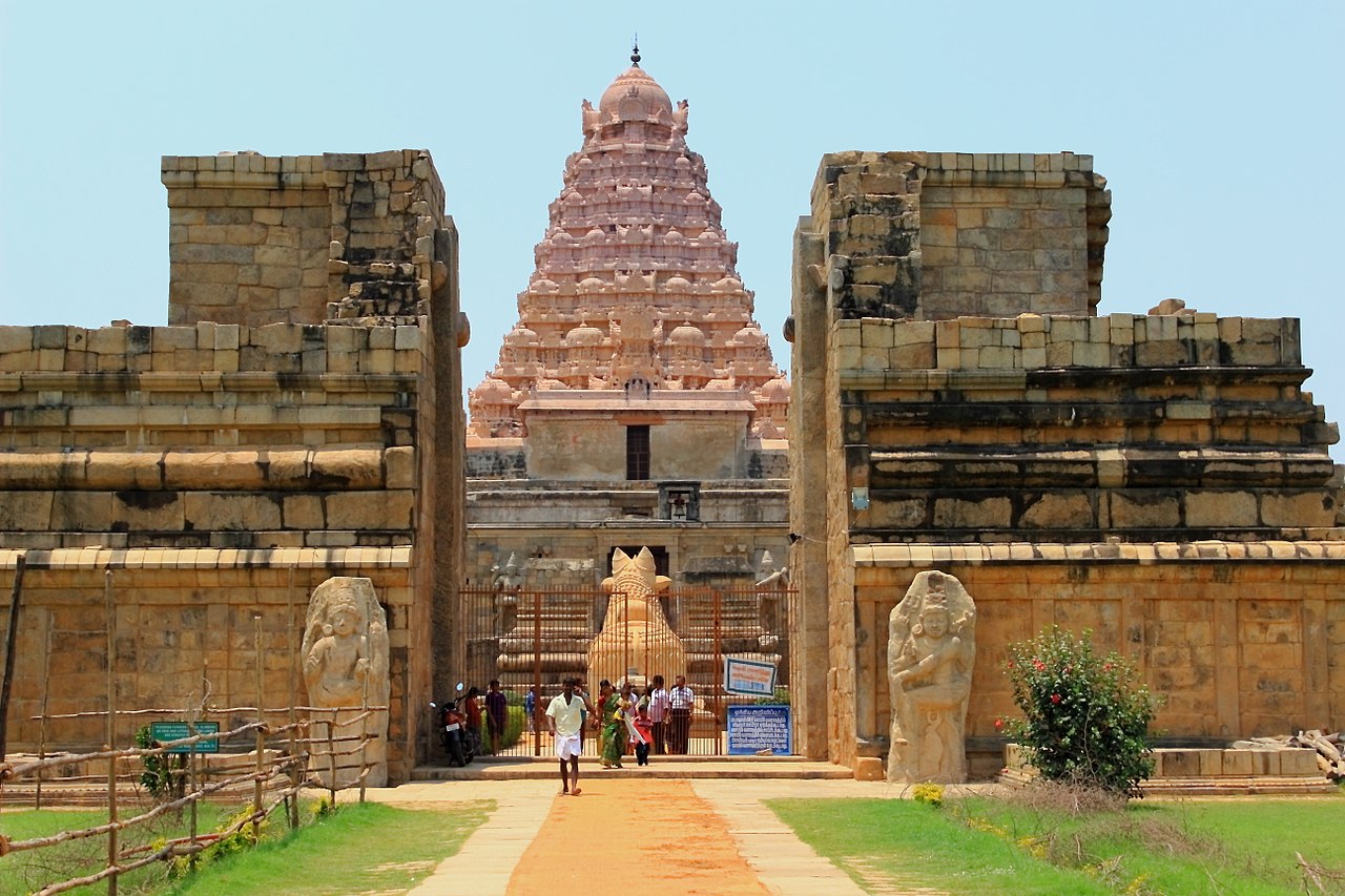 1280px-Gangaikondacholapuram_Temple_4 (1)